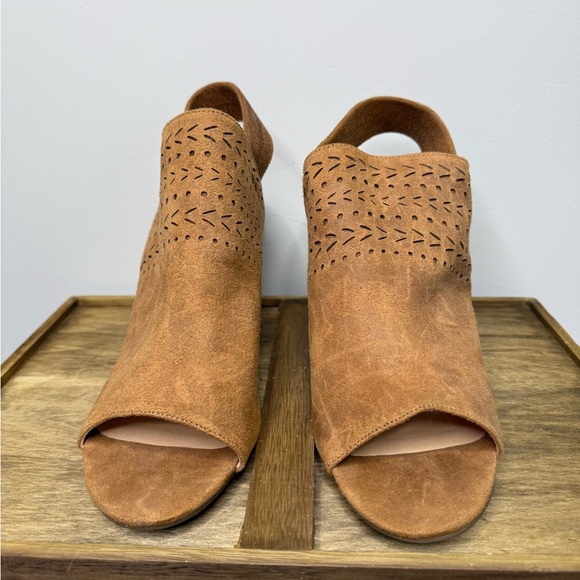 XOXO Bardia womens Heeled Sandal - Picture 8 of 12